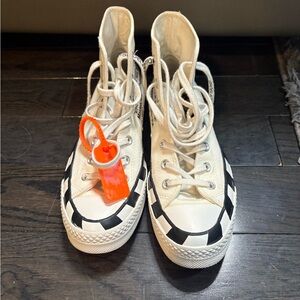 Off white Converse